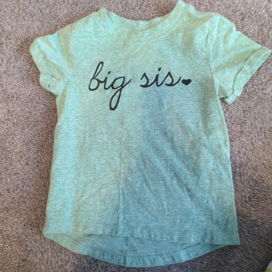 Big sis shirt size 18mo