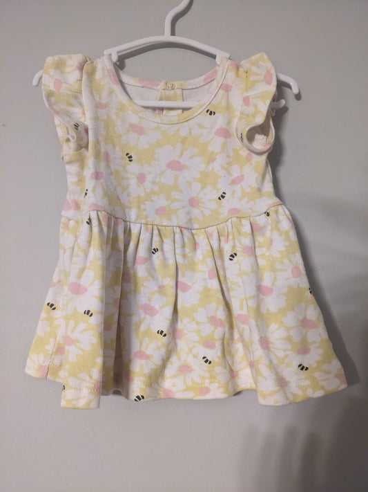 Yellow/white flower dress size 12 mo